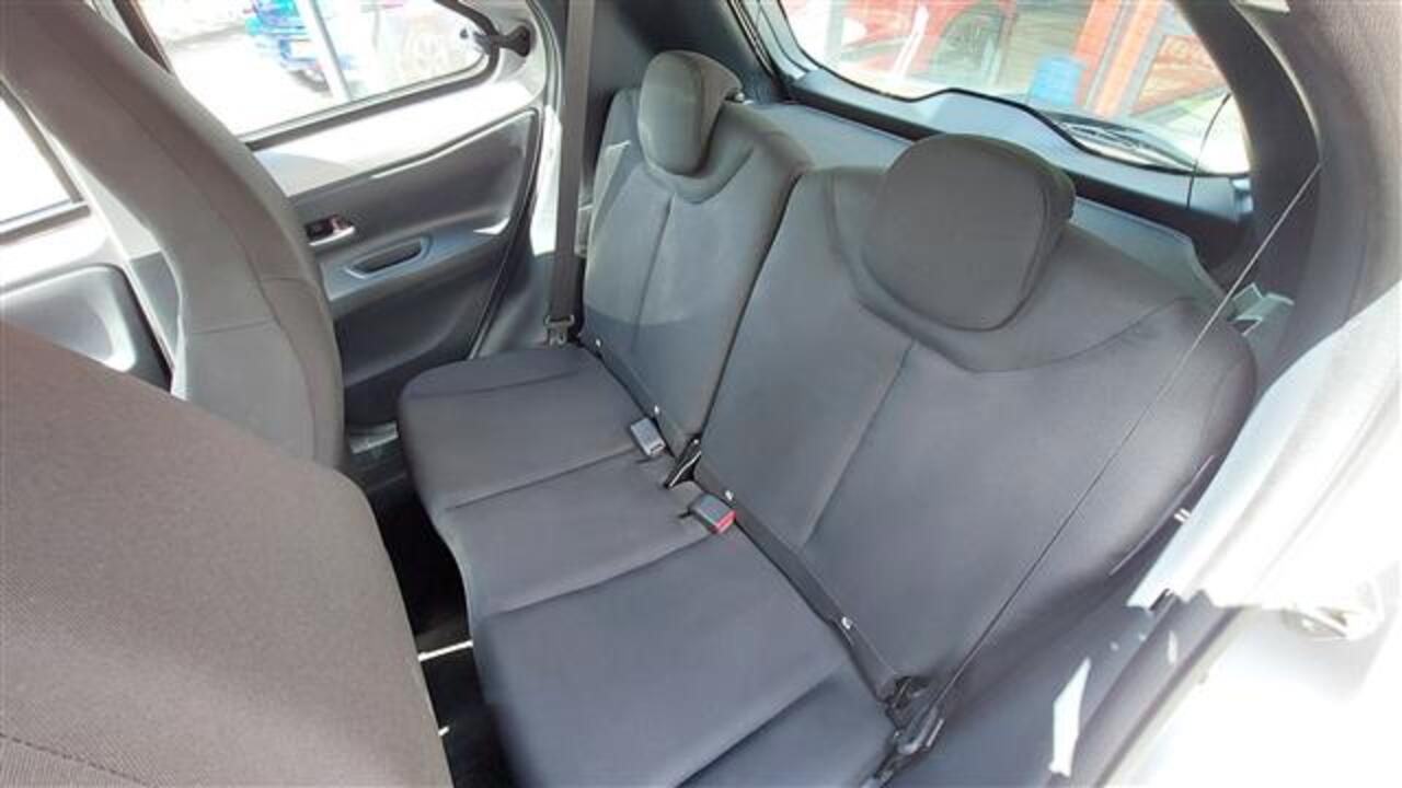 Toyota AYGO X 1.0 VVT-i MT Play