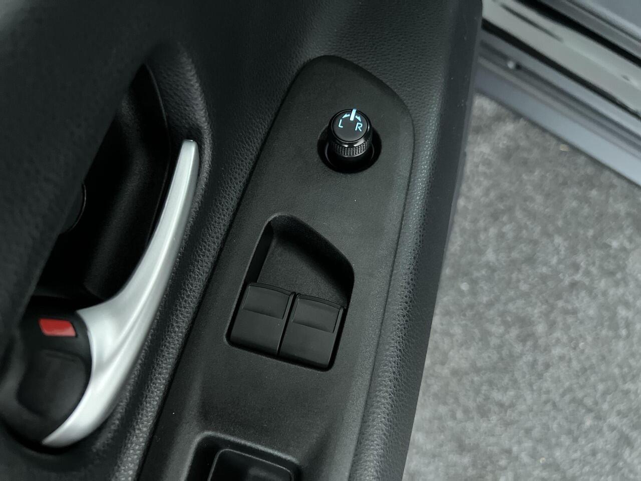 Toyota AYGO X 1.0 VVT-i MT Play | Rijklaar | Camera achter | DAB+ |