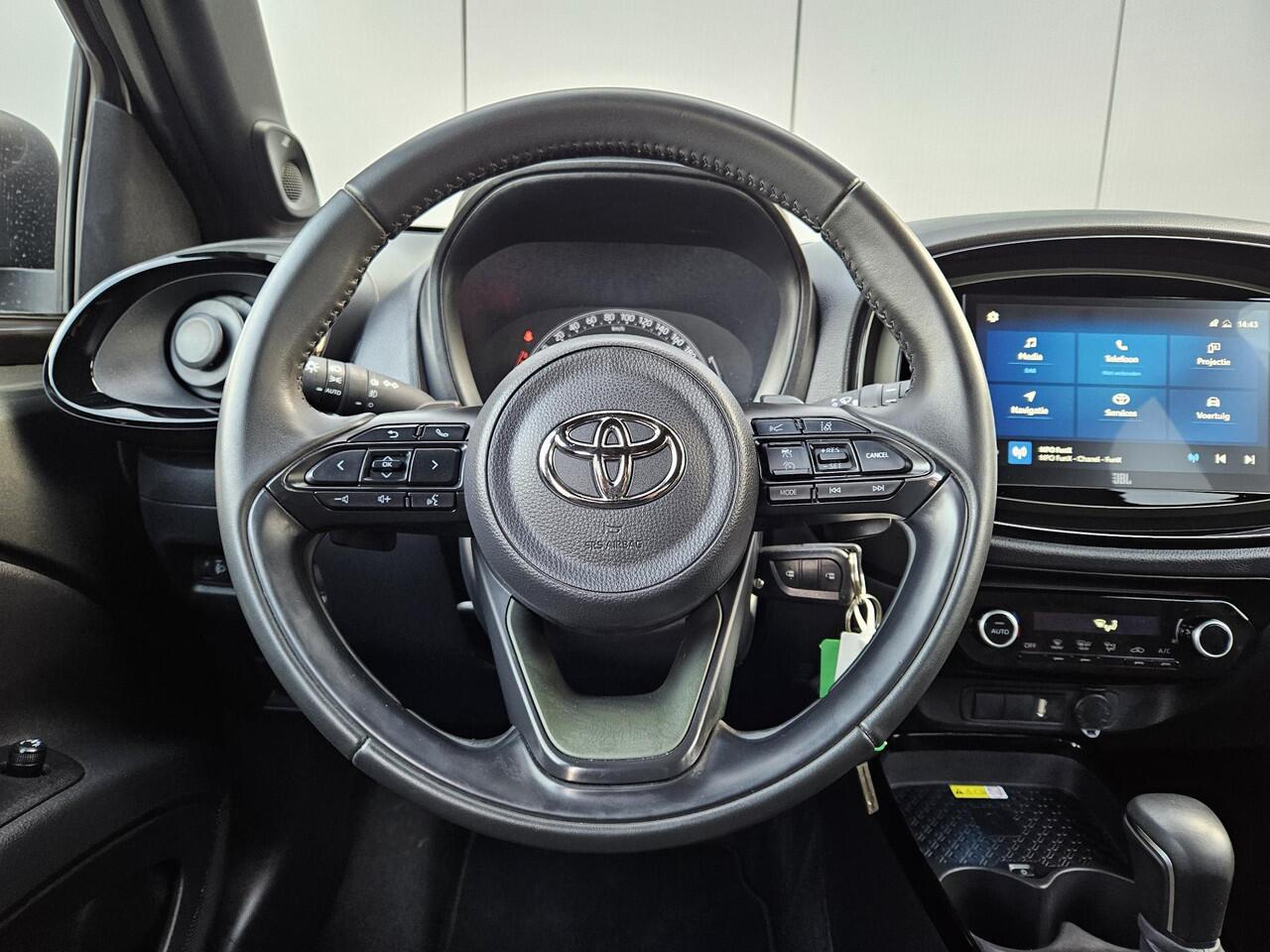 Toyota AYGO X 1.0 VVT-i S-CVT Envy Automaat | Org NL en 1e Eigenaar | 30.000 KM |