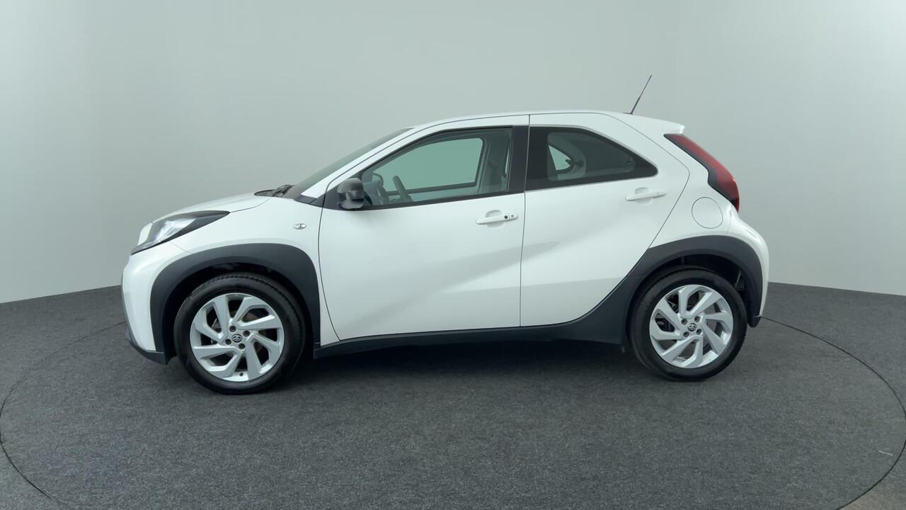 Toyota AYGO X 1.0 VVT-i MT Play | Stoelverwarming | Camera achter