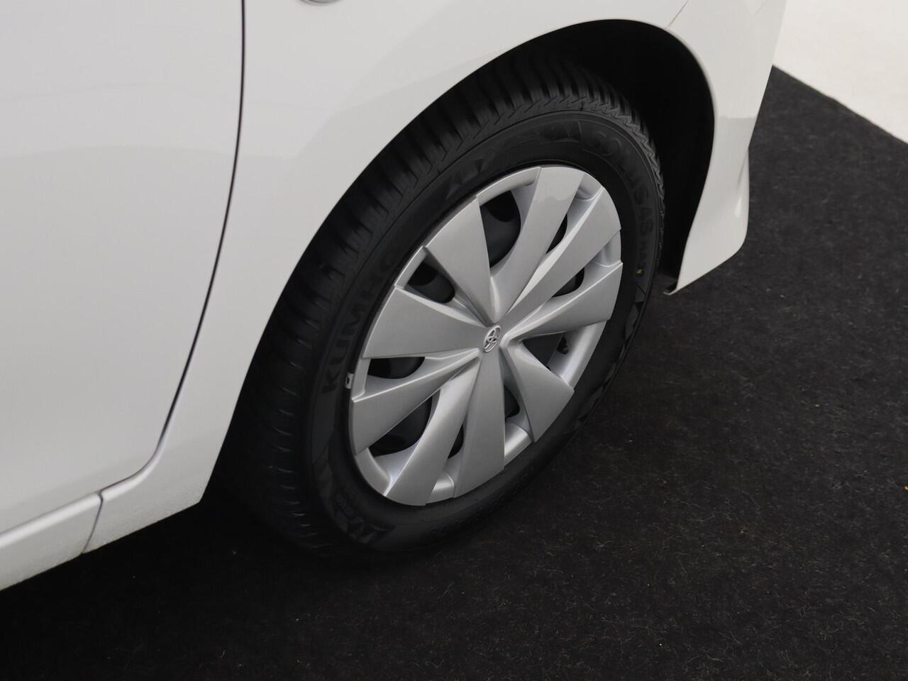 Toyota AYGO 1.0 VVT-i 72Pk x-fun | Airconditioning | LED-Dagrijverlichting | Bluetooth | Stuurwiel Multifunctioneel | Centrale Vergrendeling | Elektrische Ramen | Start-/ Stop Systeem