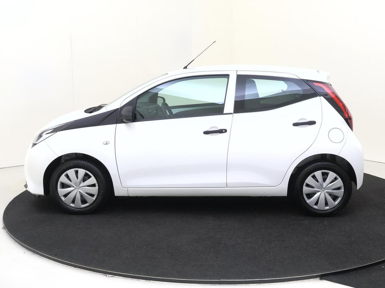 Toyota AYGO 1.0 VVT-i 72Pk x-fun | Airconditioning | LED-Dagrijverlichting | Bluetooth | Stuurwiel Multifunctioneel | Centrale Vergrendeling | Elektrische Ramen | Start-/ Stop Systeem