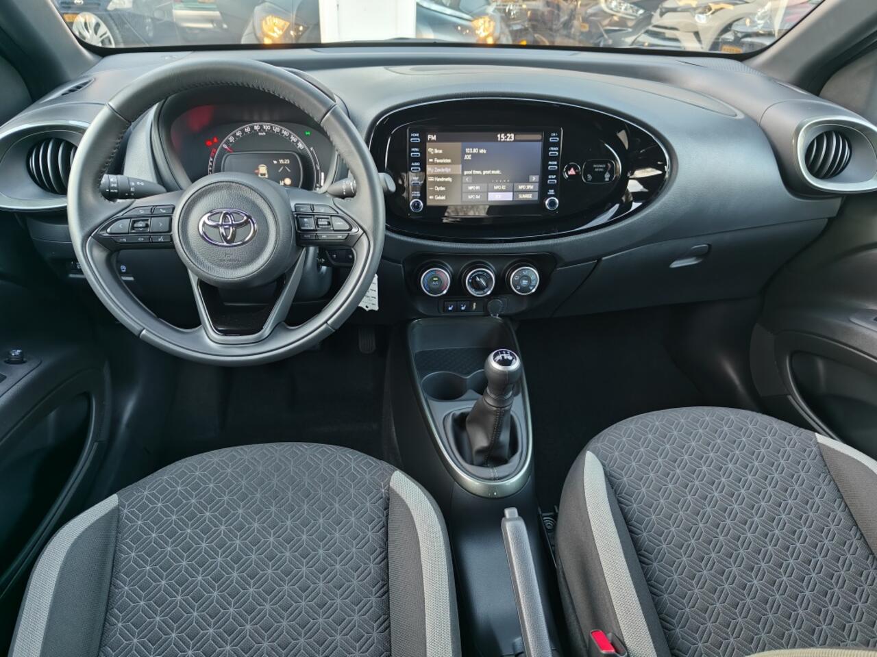 Toyota AYGO X 1.0 VVT-i MT Pulse