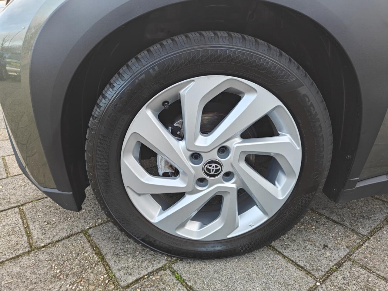 Toyota AYGO X 1.0 VVT-i MT Pulse