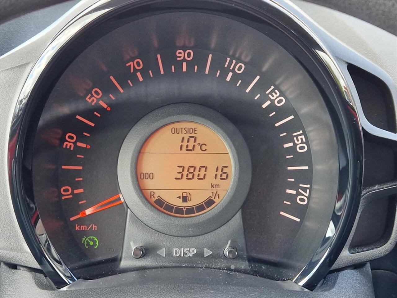 Toyota AYGO 1.0 VVT-i 5-Drs X-Fun Airco - NL Auto - Lage Kmstand!