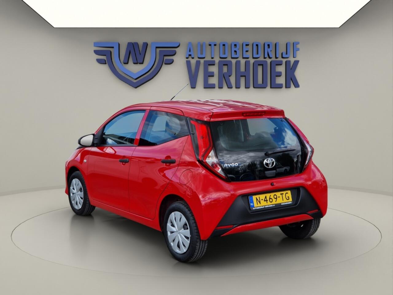 Toyota AYGO 1.0 VVT-i 5-Drs X-Fun Airco - NL Auto - Lage Kmstand!