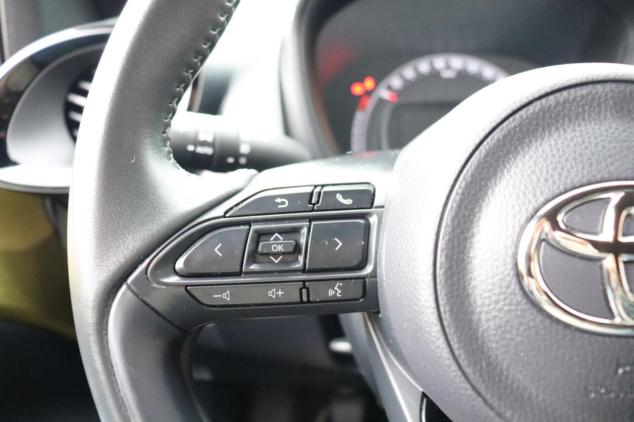 Toyota AYGO X 1.0 VVT-i Premium, Parkeersensoren, Stoelverwarming, JBL Audio, Apple Carplay/Android Auto!