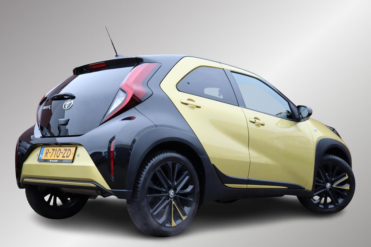 Toyota AYGO X 1.0 VVT-i Premium, Parkeersensoren, Stoelverwarming, JBL Audio, Apple Carplay/Android Auto!