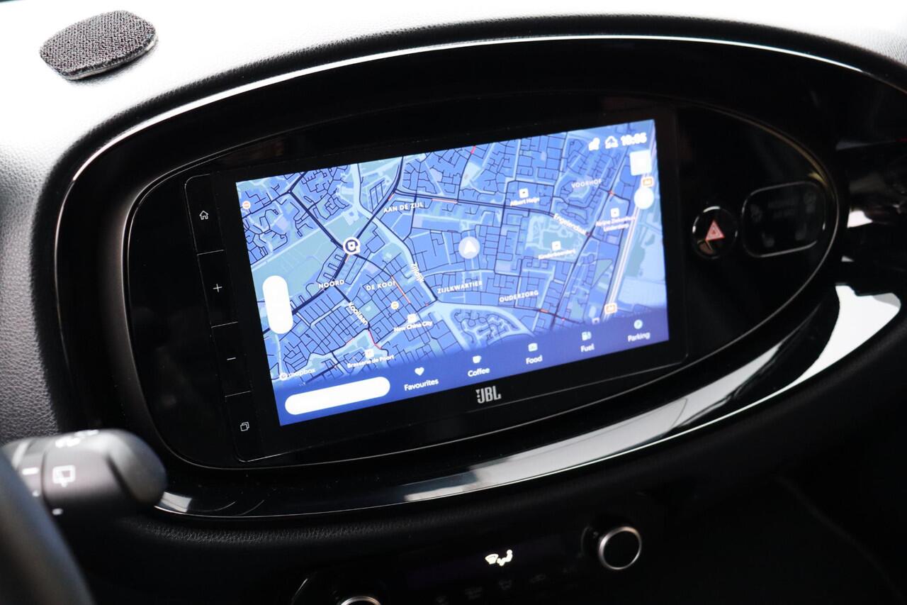 Toyota AYGO X 1.0 VVT-i Premium, Parkeersensoren, Stoelverwarming, JBL Audio, Apple Carplay/Android Auto!