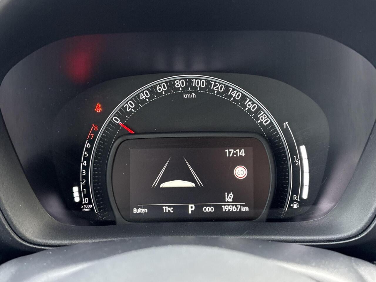 Toyota AYGO X 1.0 VVT-i S-CVT Envy **KEYLESS/ STOELVERWARMING/ NAVIGATIE/ PAARKEERSENSOREN**