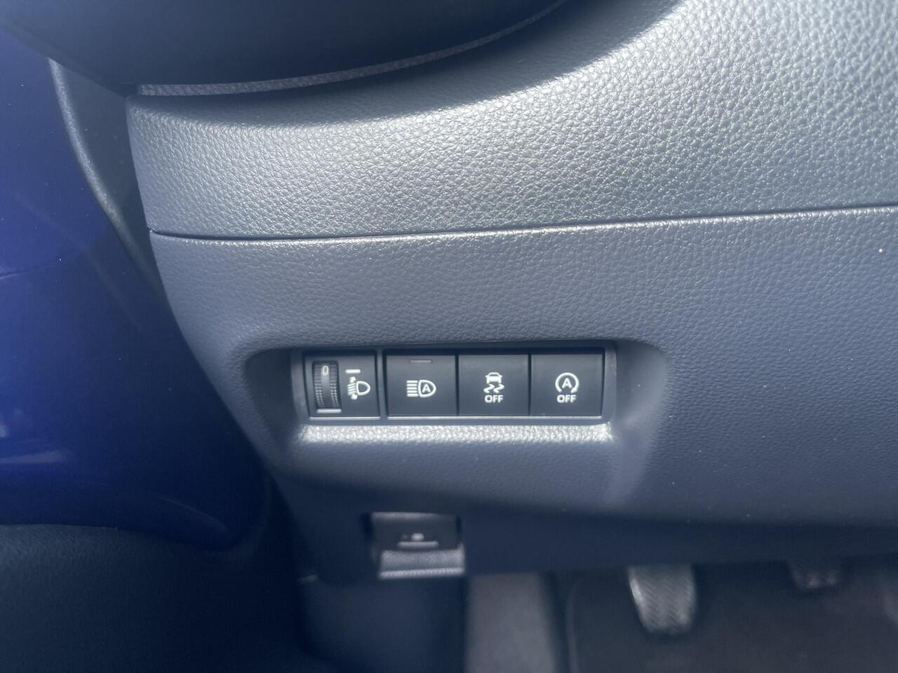 Toyota AYGO X 1.0 VVT-i MT First