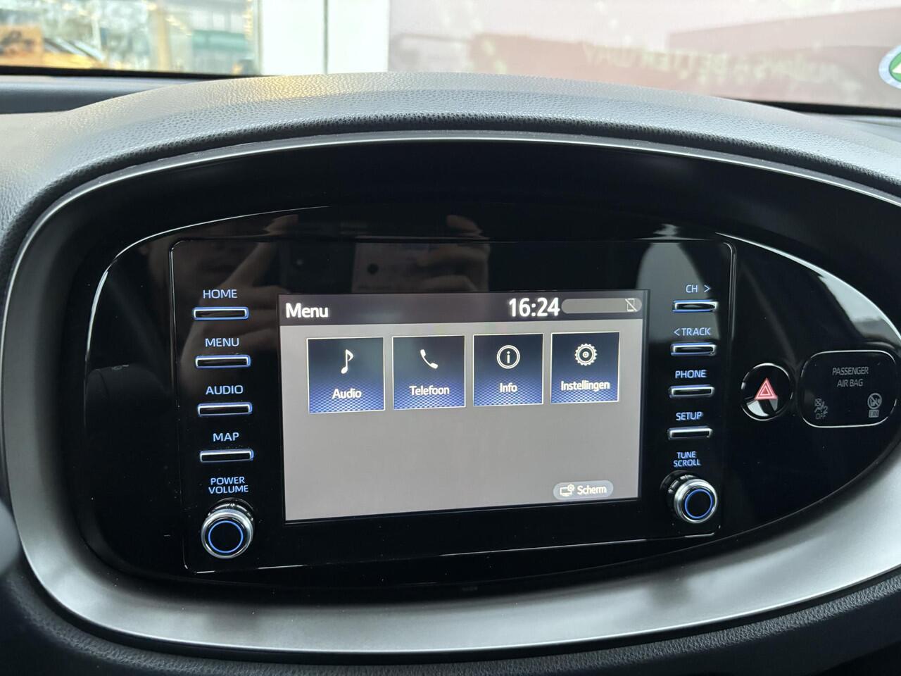 Toyota AYGO X 1.0 VVT-i MT Play | LM-Velgen | Privacy Glas | Apple Carplay/Android Auto | Garantie tot 10-2032 |