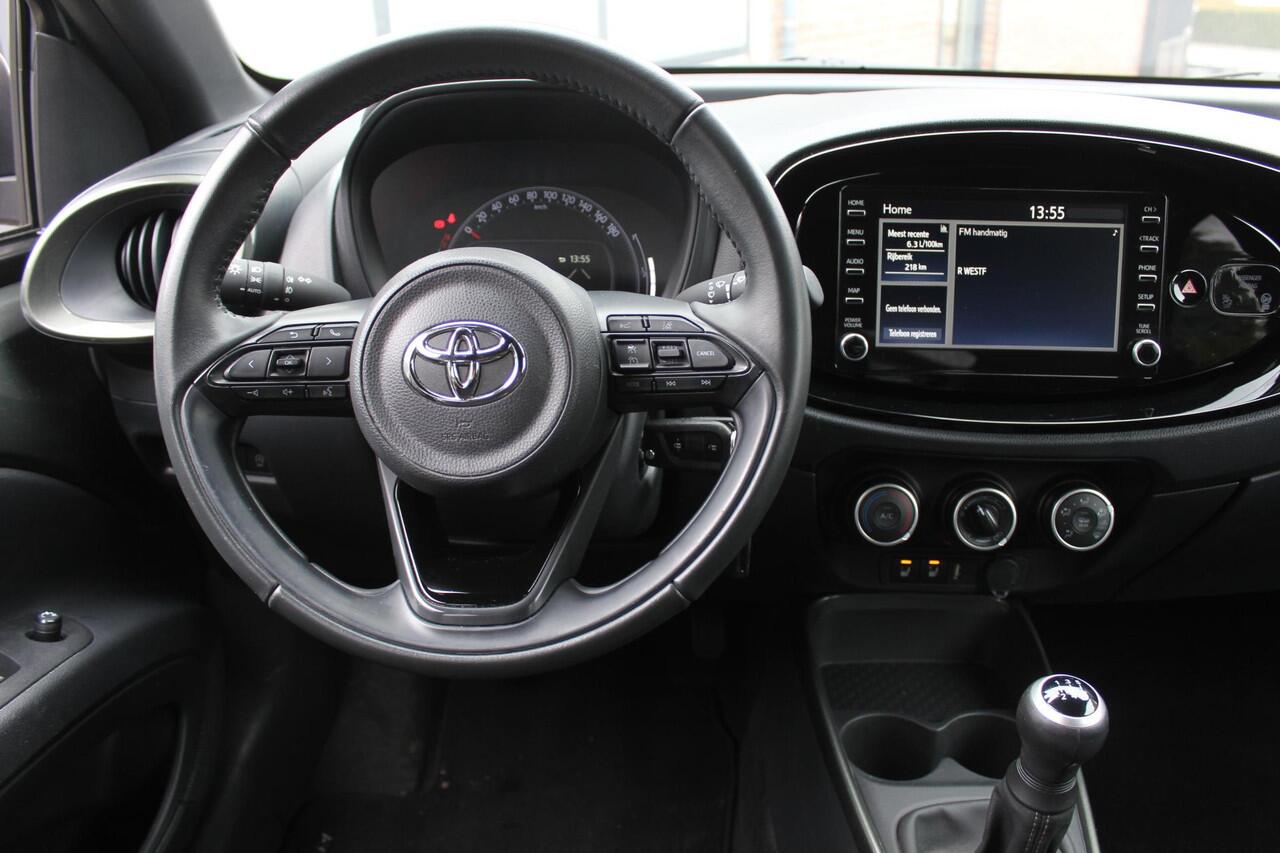 Toyota AYGO X 1.0 VVT-i MT Pulse Bi Tone, Adap Cruise, Lane Assist, Winter Pack, Camera, All Season.