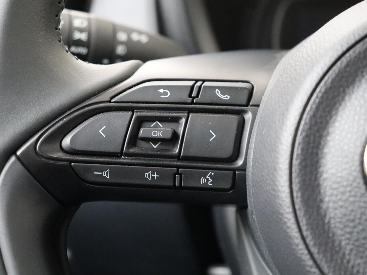 Toyota AYGO X 1.0 VVT-i MT Pulse Apple Carplay / Android Auto / Camera / Adaptive Cruise / Vol!