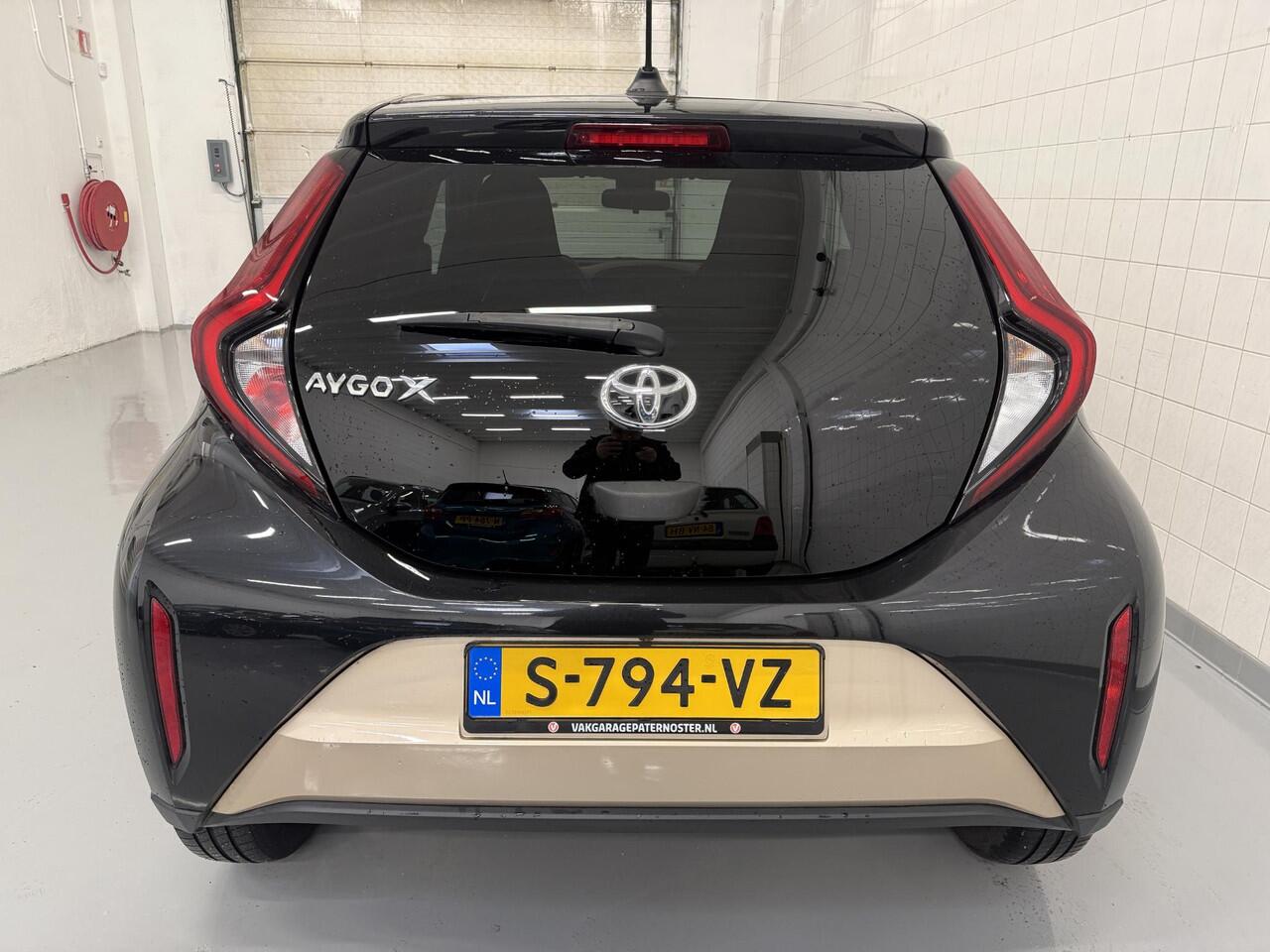 Toyota AYGO X 1.0 VVT-i MT Pulse Apple Carplay / Android Auto / Camera / Adaptive Cruise / Vol!