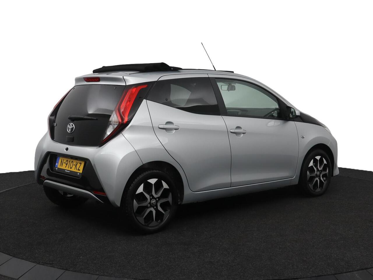 Toyota AYGO 1.0 VVT-i x-joy cabrio | Apple Carplay | Lichtmetalen velgen | Climate control |