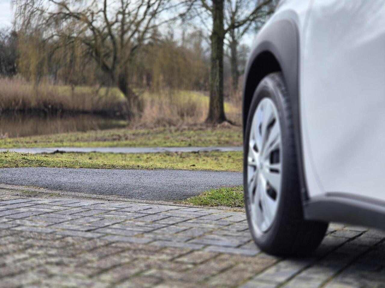 Toyota AYGO X 1.0 VVT-i S-CVT Play | Automaat |