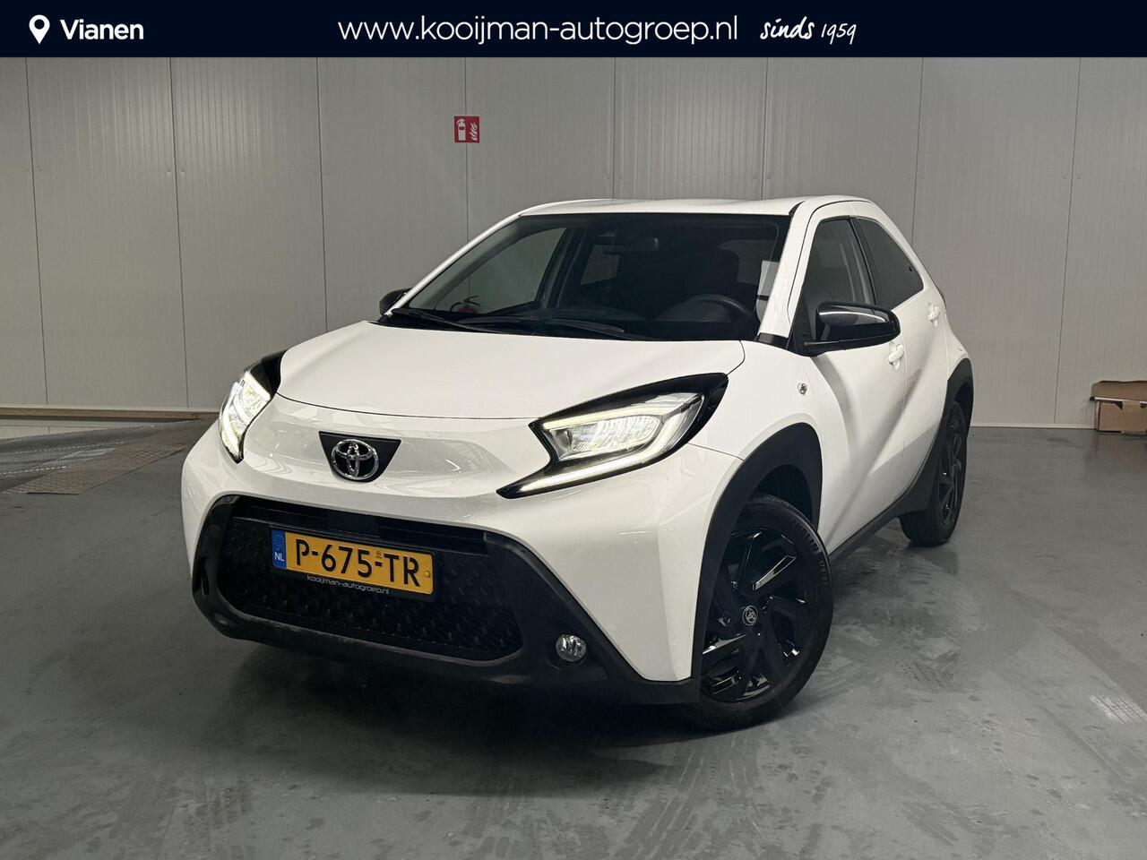 Toyota AYGO X 1.0 VVT-i S-CVT first