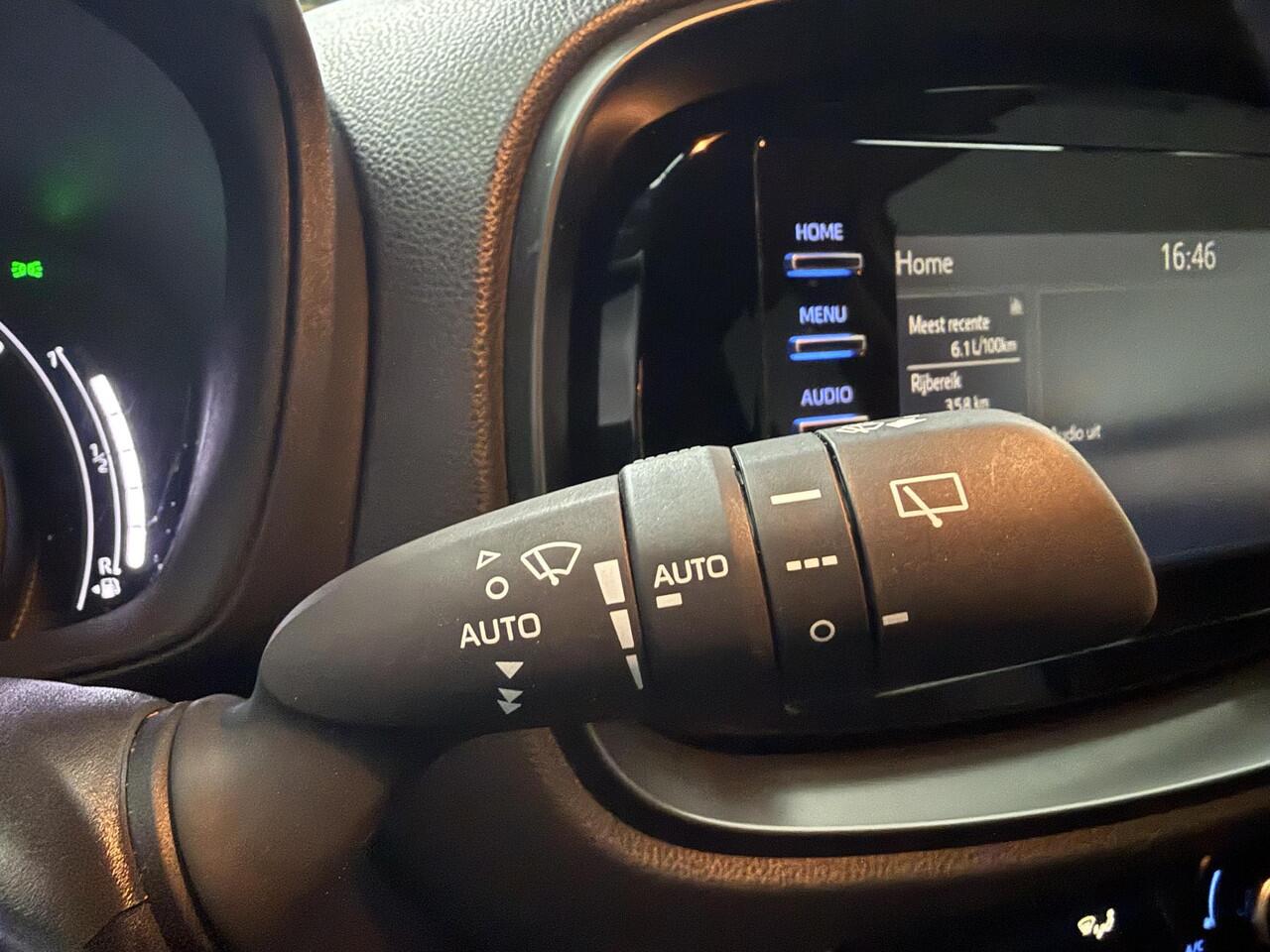 Toyota AYGO X 1.0 VVT-i S-CVT first