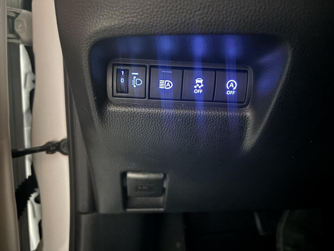 Toyota AYGO X 1.0 VVT-i S-CVT first