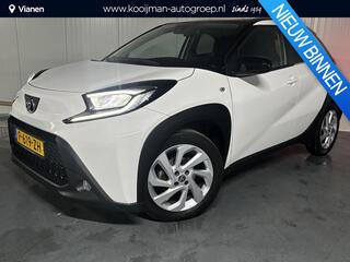 toyota-aygo-x-1.0-vvt-i-s-cvt-first