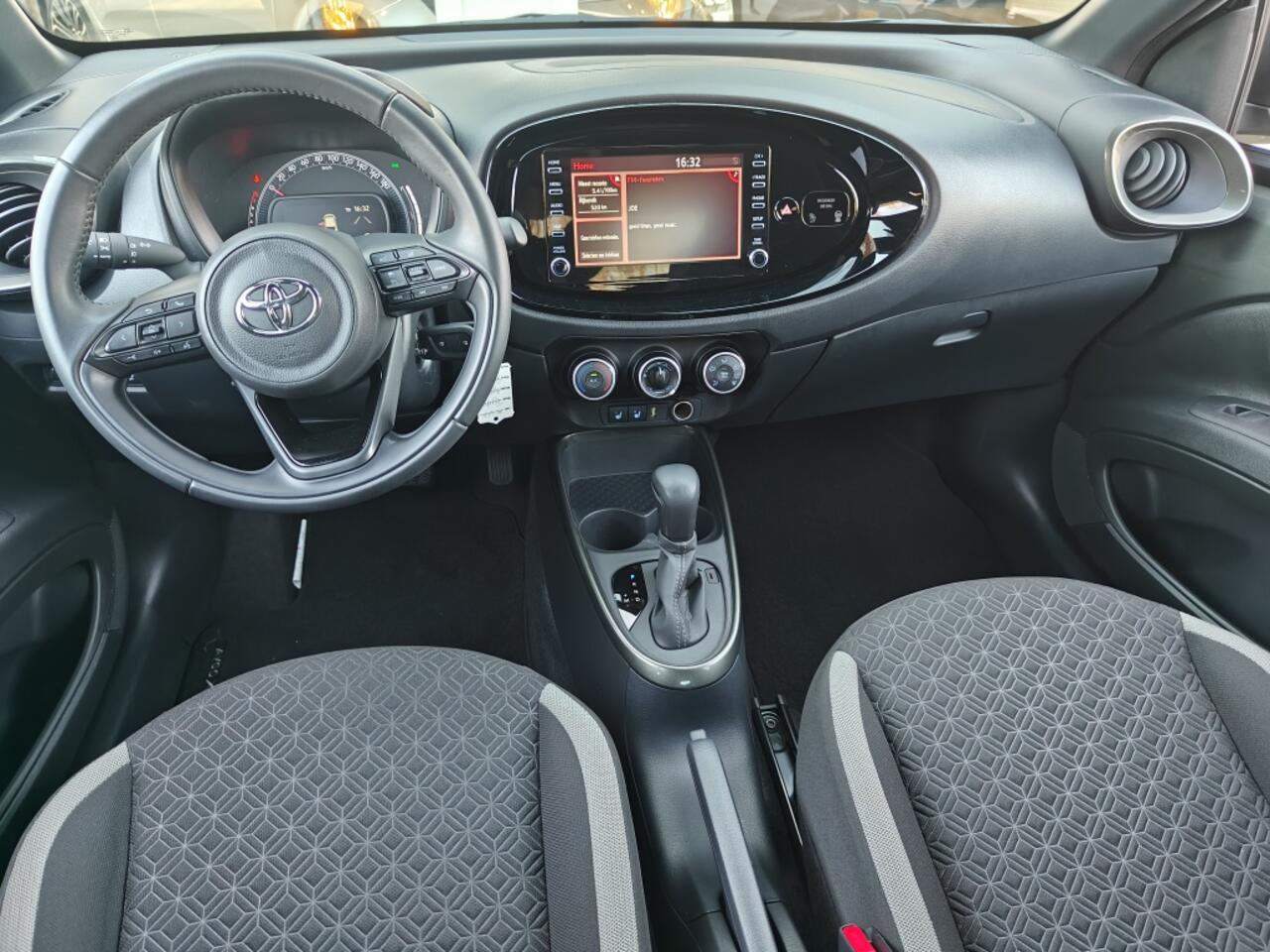 Toyota AYGO X Play