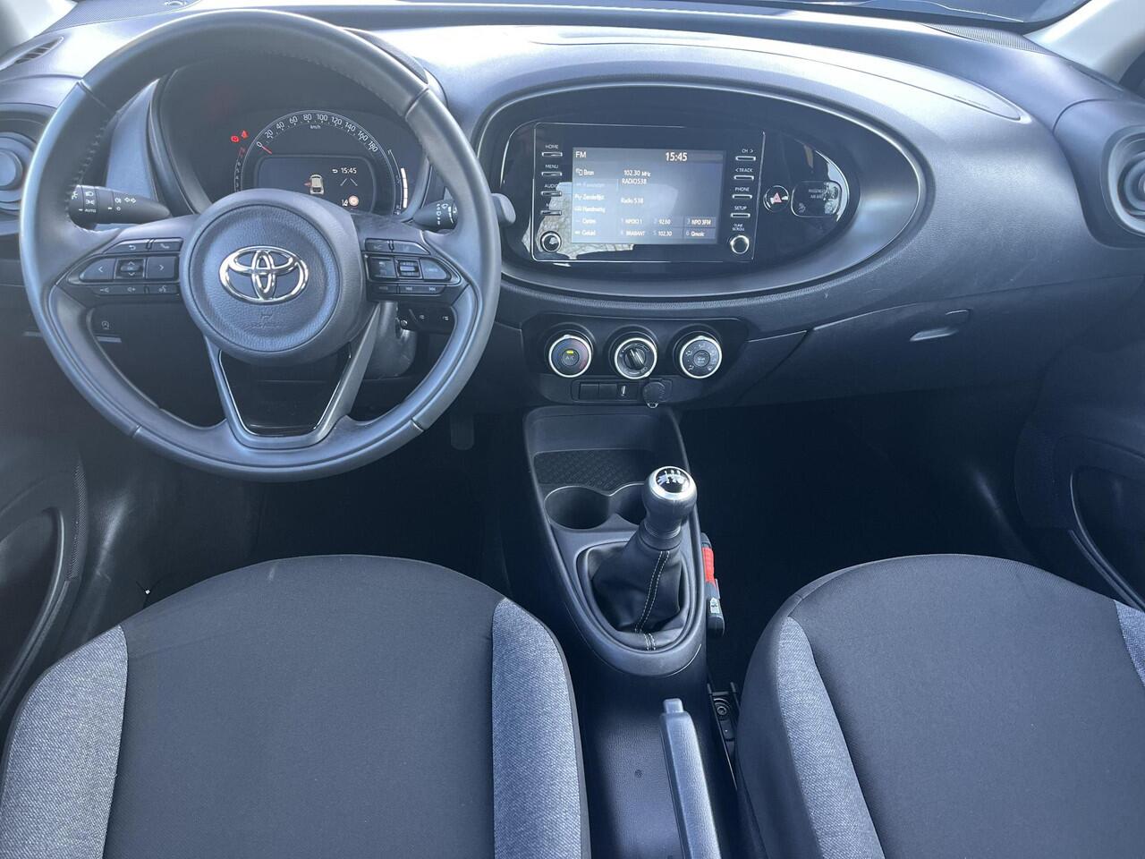 Toyota AYGO X 1.0 VVT-i MT Play | Carplay | Airconditioning | Parkeercamera | Adaptive cruise control |