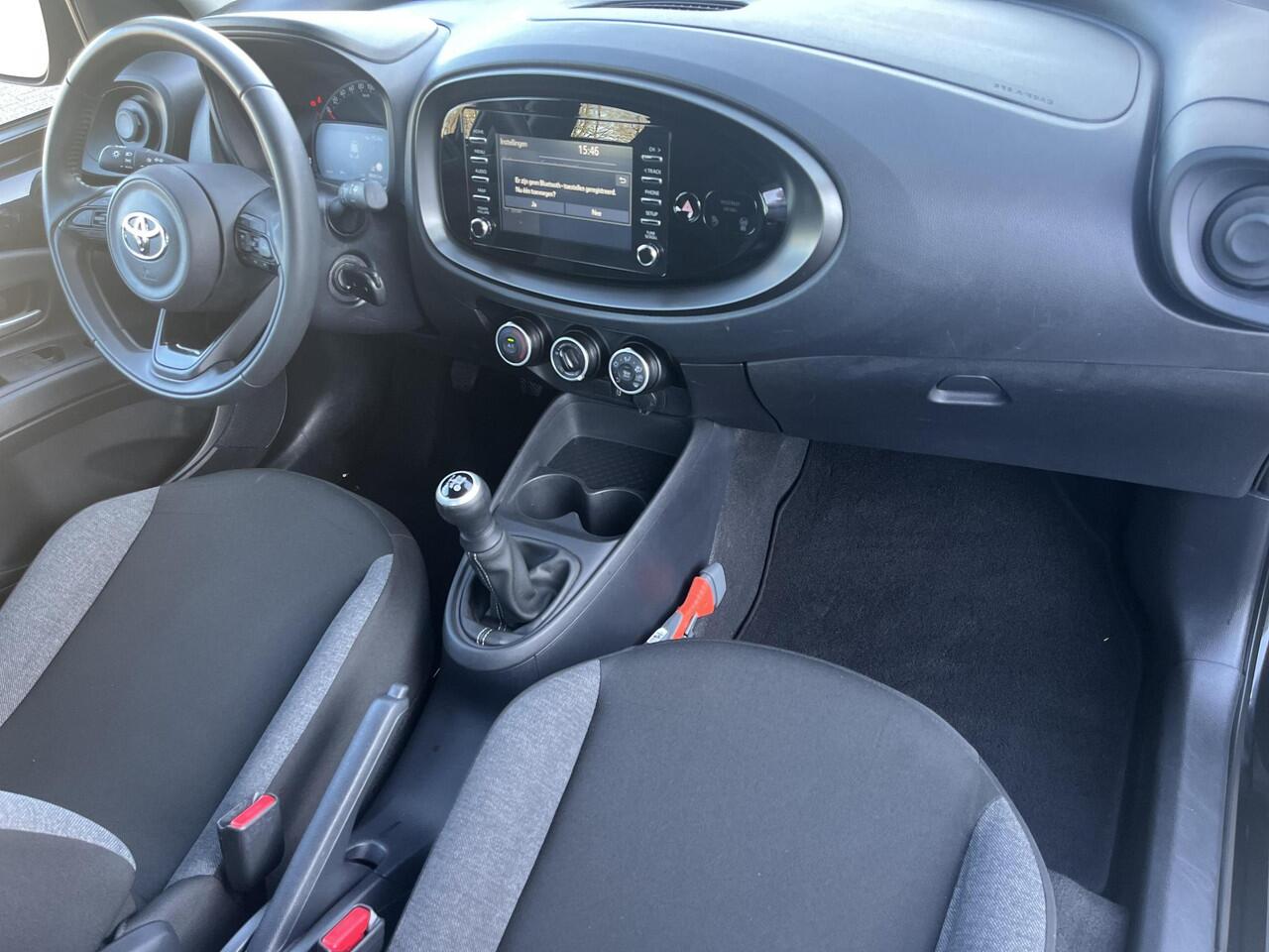 Toyota AYGO X 1.0 VVT-i MT Play | Carplay | Airconditioning | Parkeercamera | Adaptive cruise control |