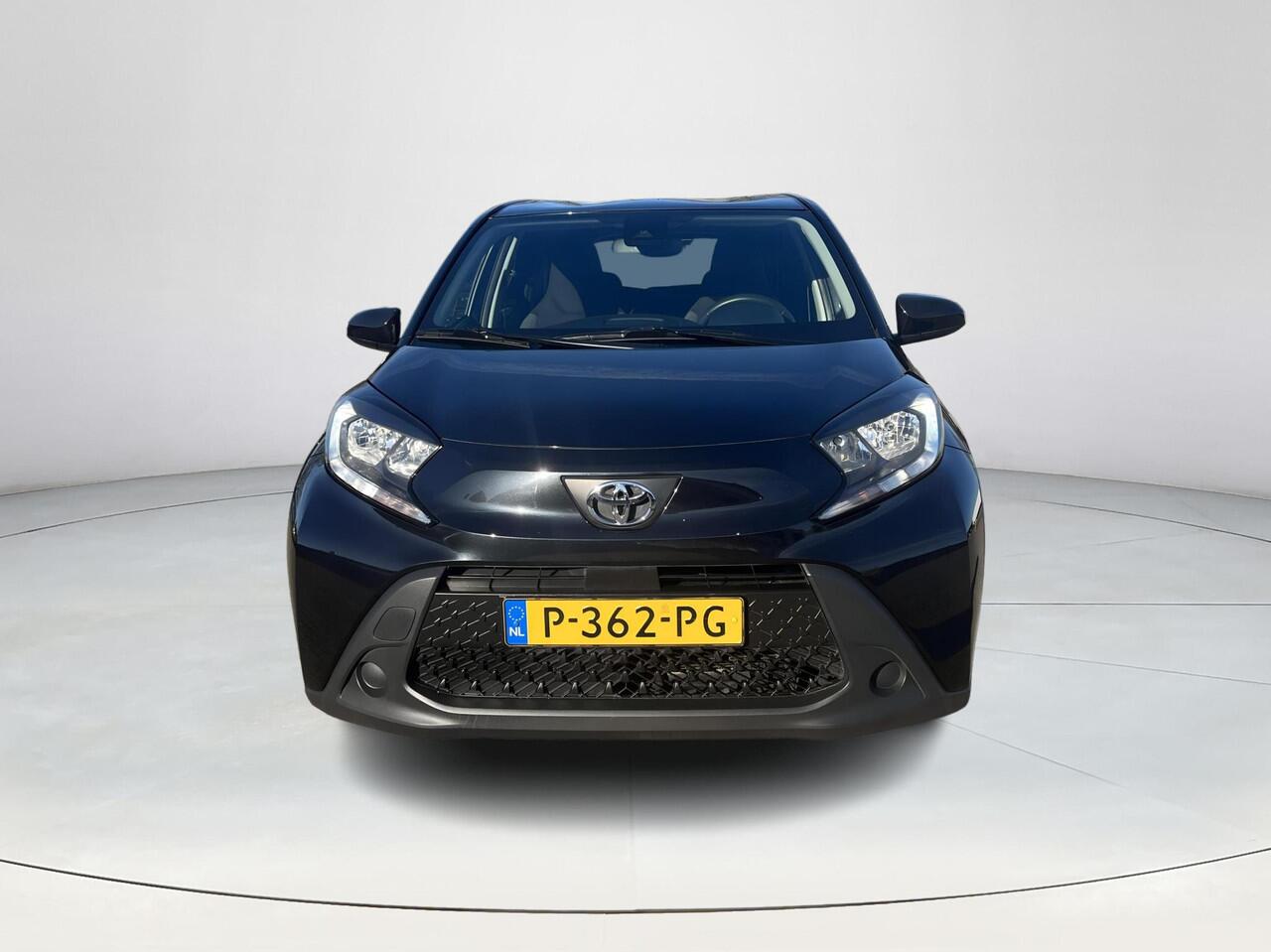 Toyota AYGO X 1.0 VVT-i MT Play | Carplay | Airconditioning | Parkeercamera | Adaptive cruise control |
