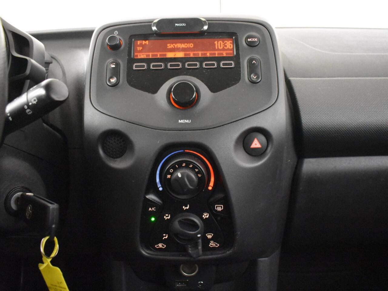 Toyota AYGO 1.0 VVT-i x-fun | Bluetooth | Airco