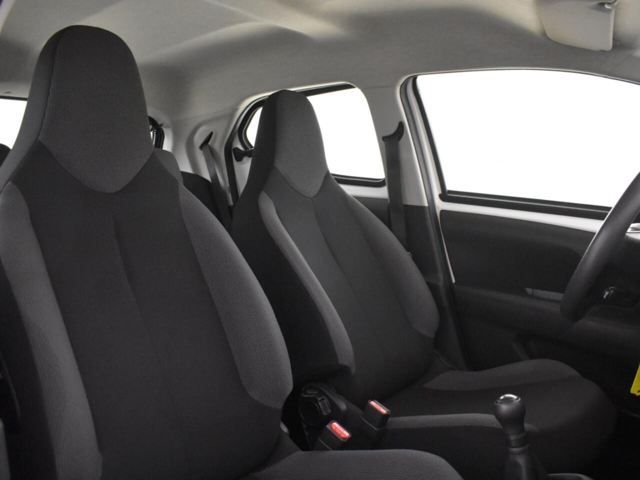 Toyota AYGO 1.0 VVT-i x-fun | Bluetooth | Airco