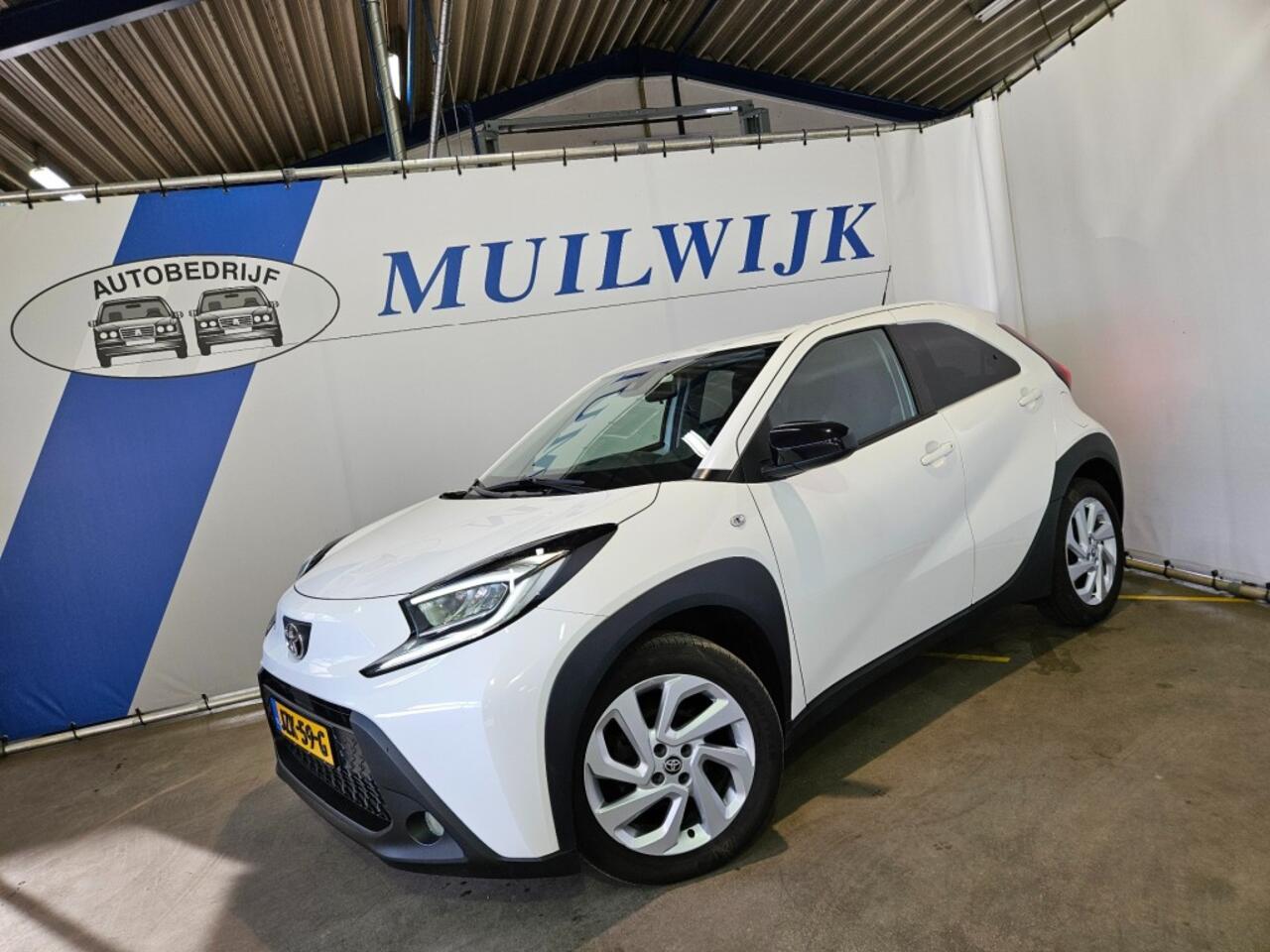 Toyota AYGO 1.0 VVT-i MT Play / Camera / CarPlay