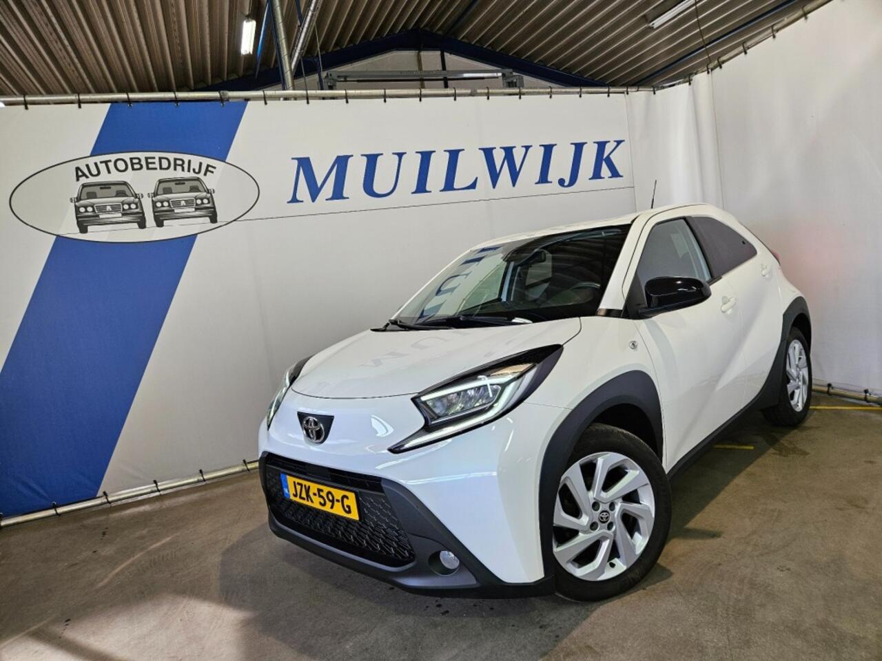 Toyota AYGO 1.0 VVT-i MT Play / Camera / CarPlay