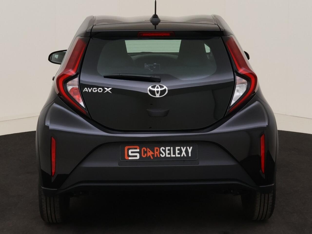 Toyota AYGO 1.0 VVT-i MT play | Apple CarPlay/Android Auto | Cruise Adap. |