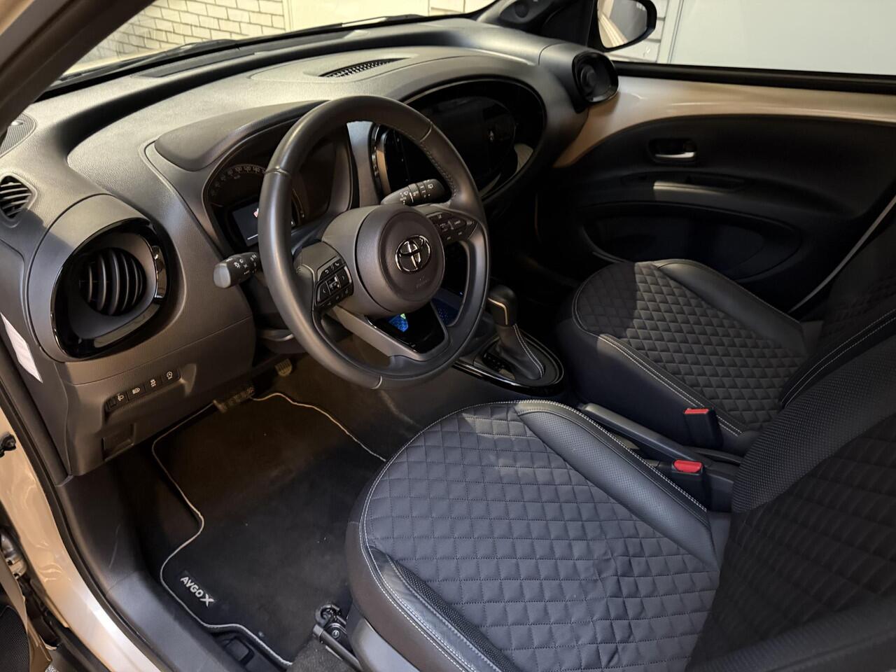 Toyota AYGO X 1.0 VVT-i S-CVT Premium automaat