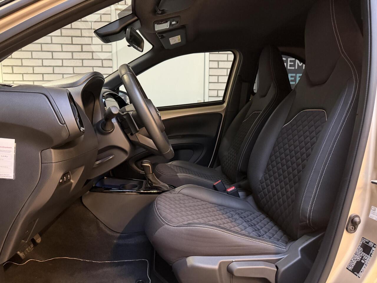 Toyota AYGO X 1.0 VVT-i S-CVT Premium automaat