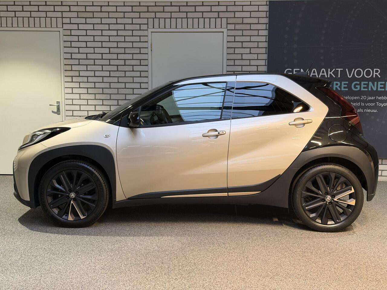 Toyota AYGO X 1.0 VVT-i S-CVT Premium automaat