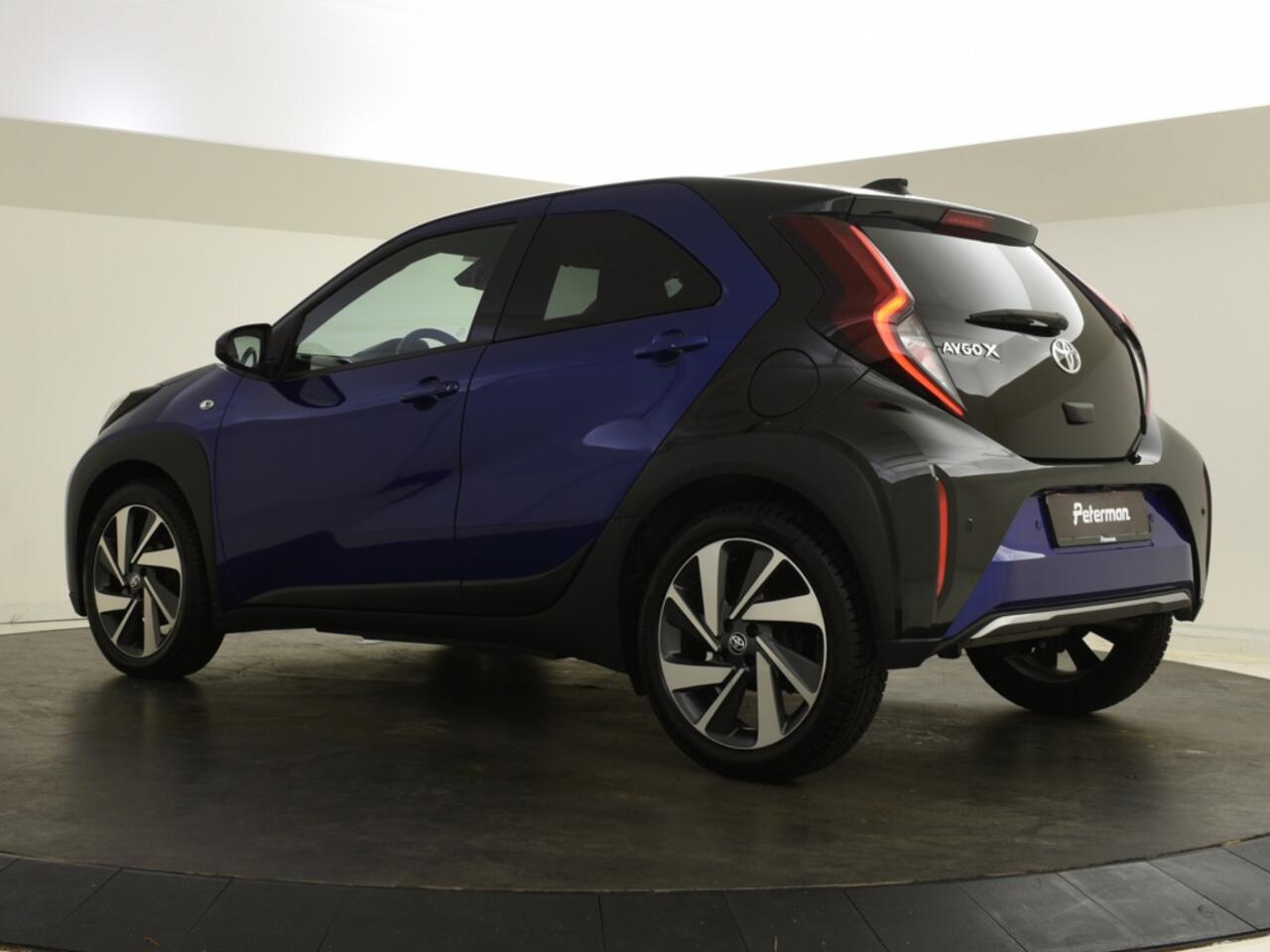 Toyota AYGO 1.0 VVT-i MT Pulse Bi Tone | Parkeersensoren V+A | Stoelverwarmi