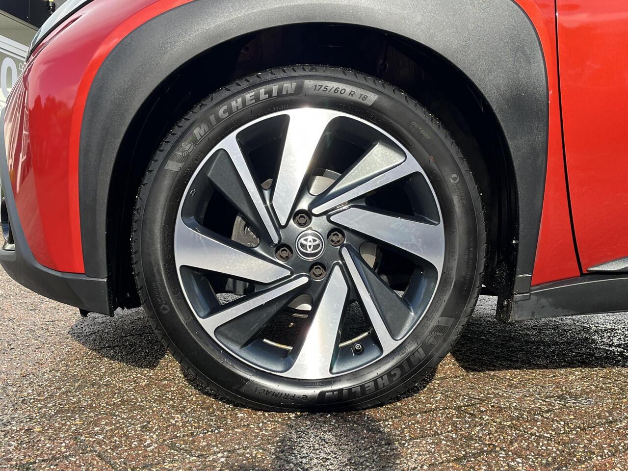 Toyota AYGO X 1.0 VVT-i S-CVT Envy | Cabriodak | Navigatie | Stoelverwarming | Keyless entry |