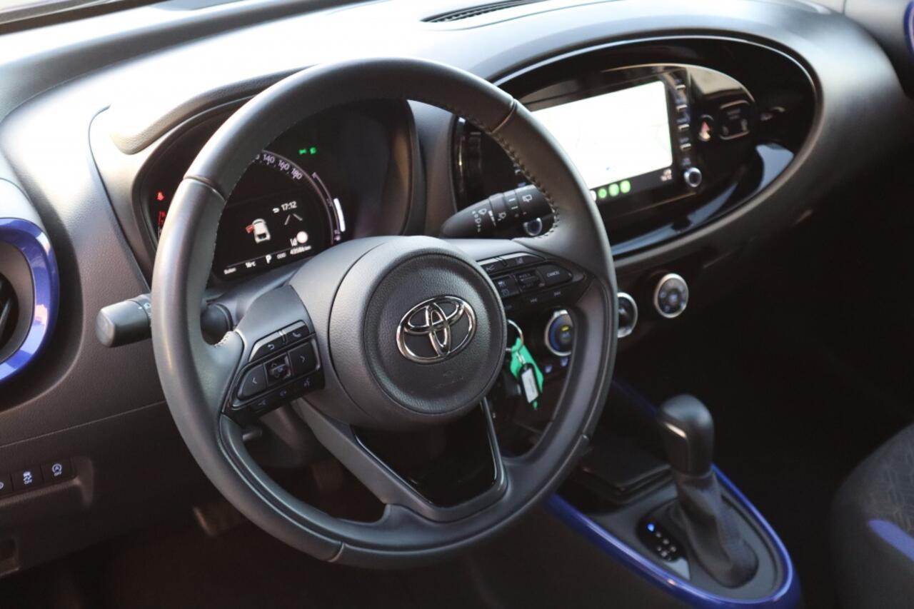 Toyota AYGO 1.0 VVT-i S-CVT Pulse Automaat AllSeasons/Stoelverwarming