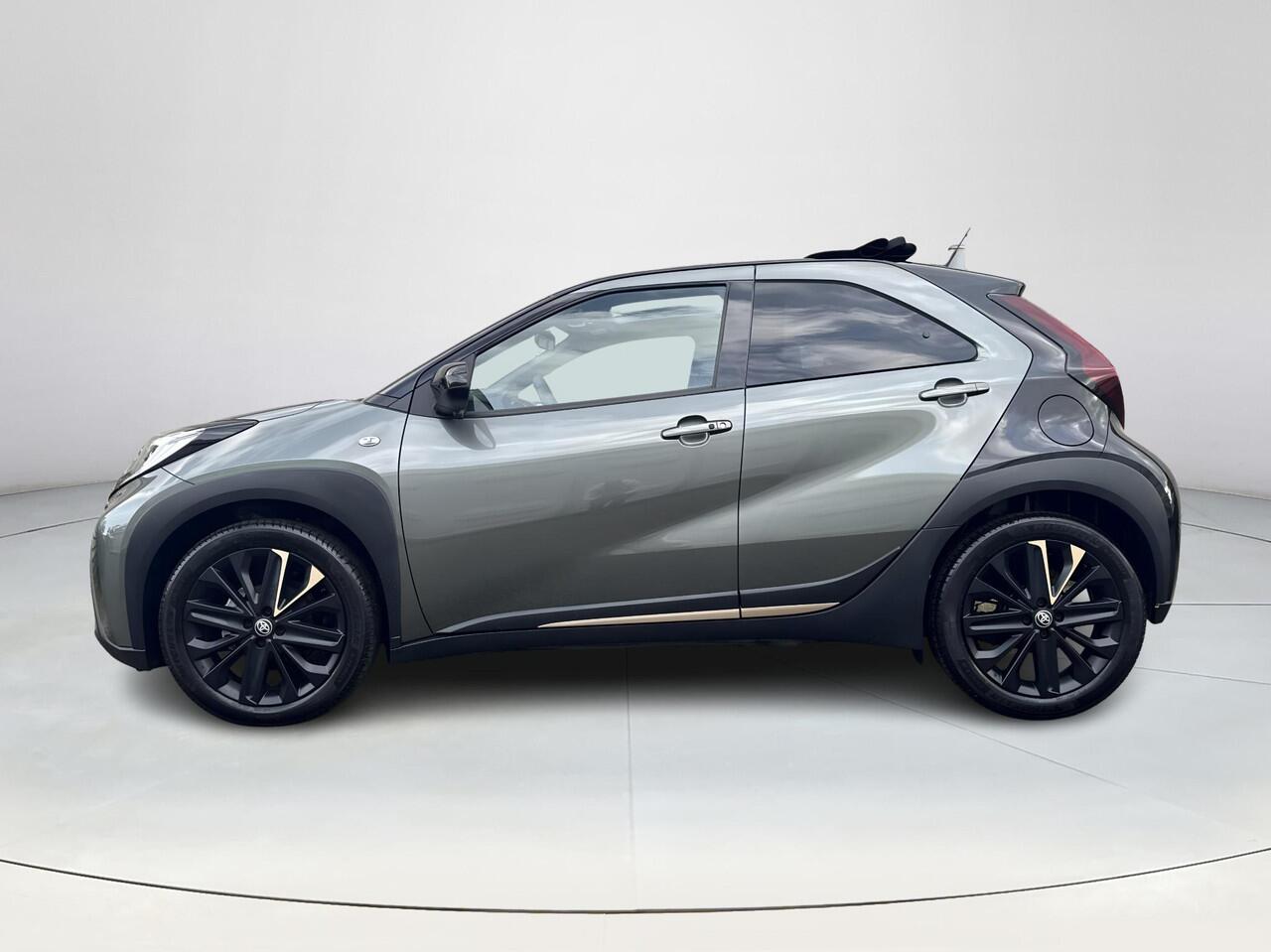 Toyota AYGO X 1.0 VVT-i MT Premium Cabriodak | 06-10141018 Voor meer informatie