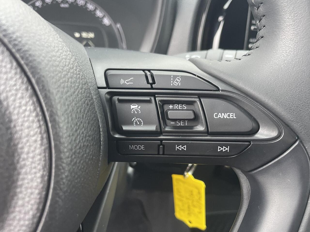 Toyota AYGO X 1.0 VVT-i MT Pulse |17.000 KM | Bitone wit/zwart | Org NL en 1e Eigenaar |