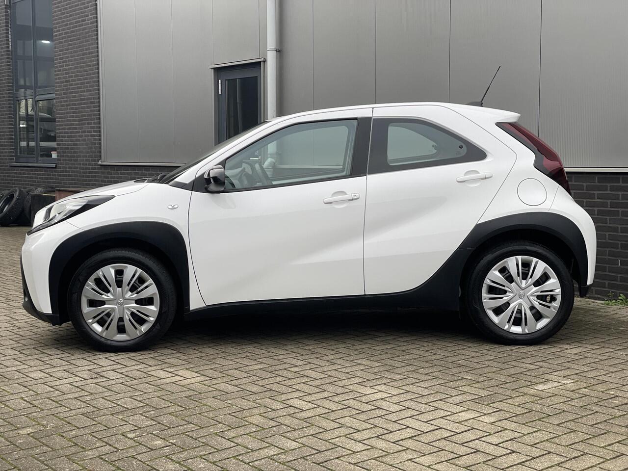 Toyota AYGO X 1.0 VVT-i MT