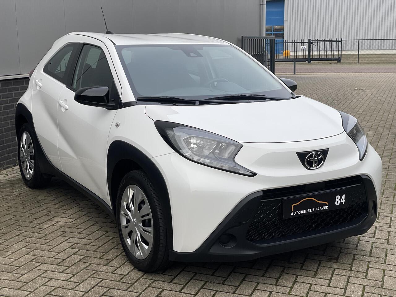 Toyota AYGO X 1.0 VVT-i MT