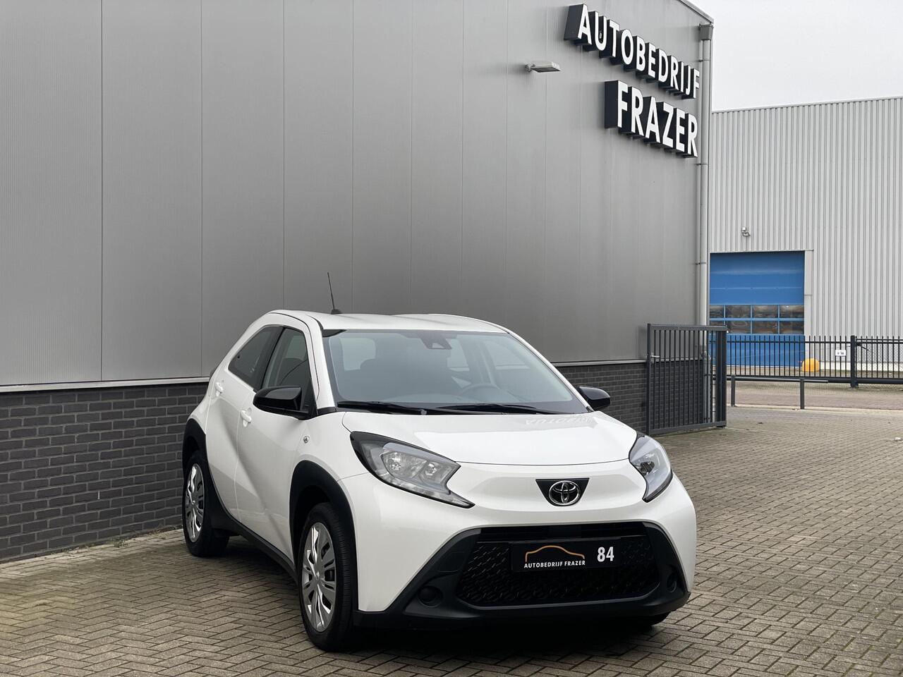 Toyota AYGO X 1.0 VVT-i MT