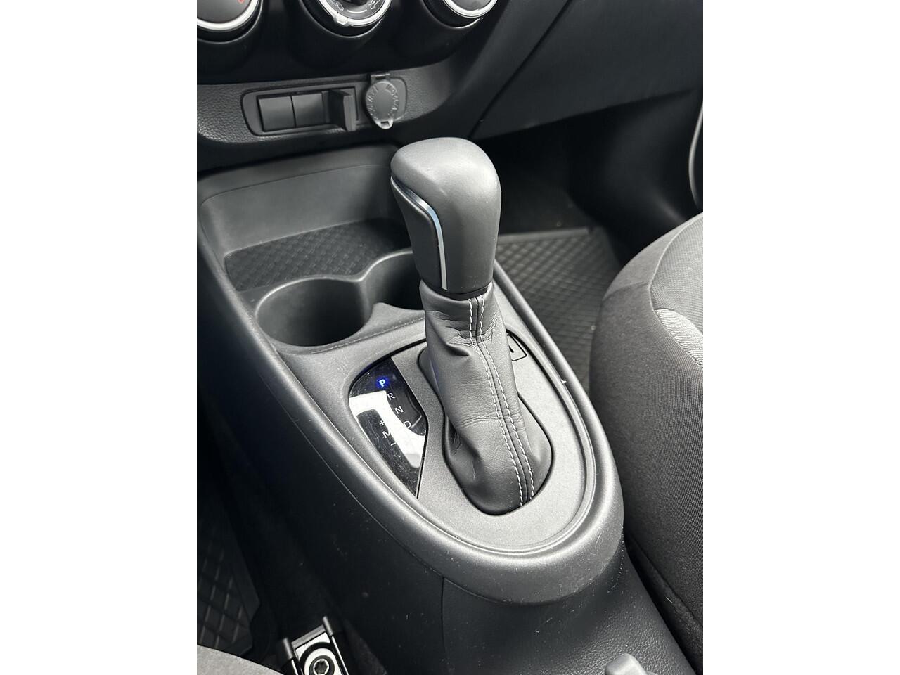 Toyota AYGO X 1.0 VVT-i S-CVT Play Automaat | Carplay | Camera