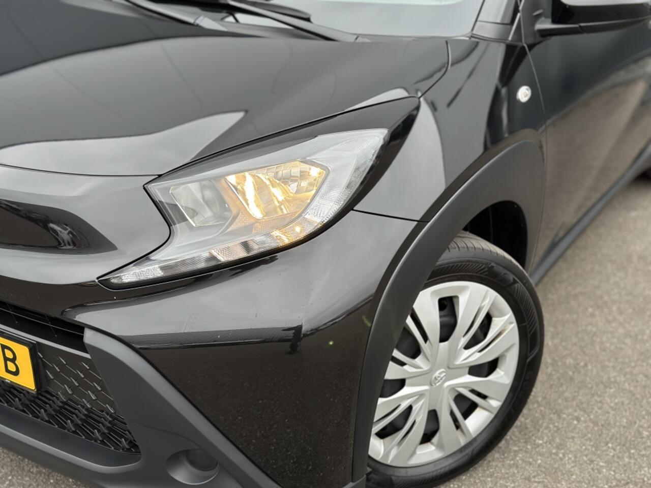 Toyota AYGO X 1.0 VVT-i MT Play Achteruitrijcamera, mooie auto!