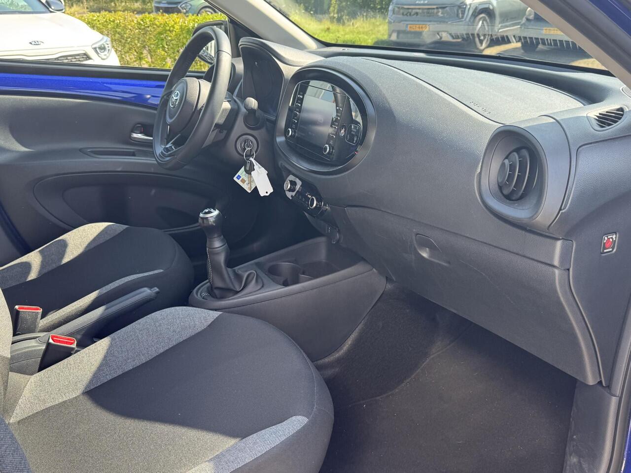 Toyota AYGO X 1.0 VVT-i MT first Lmv|Nav|Camera