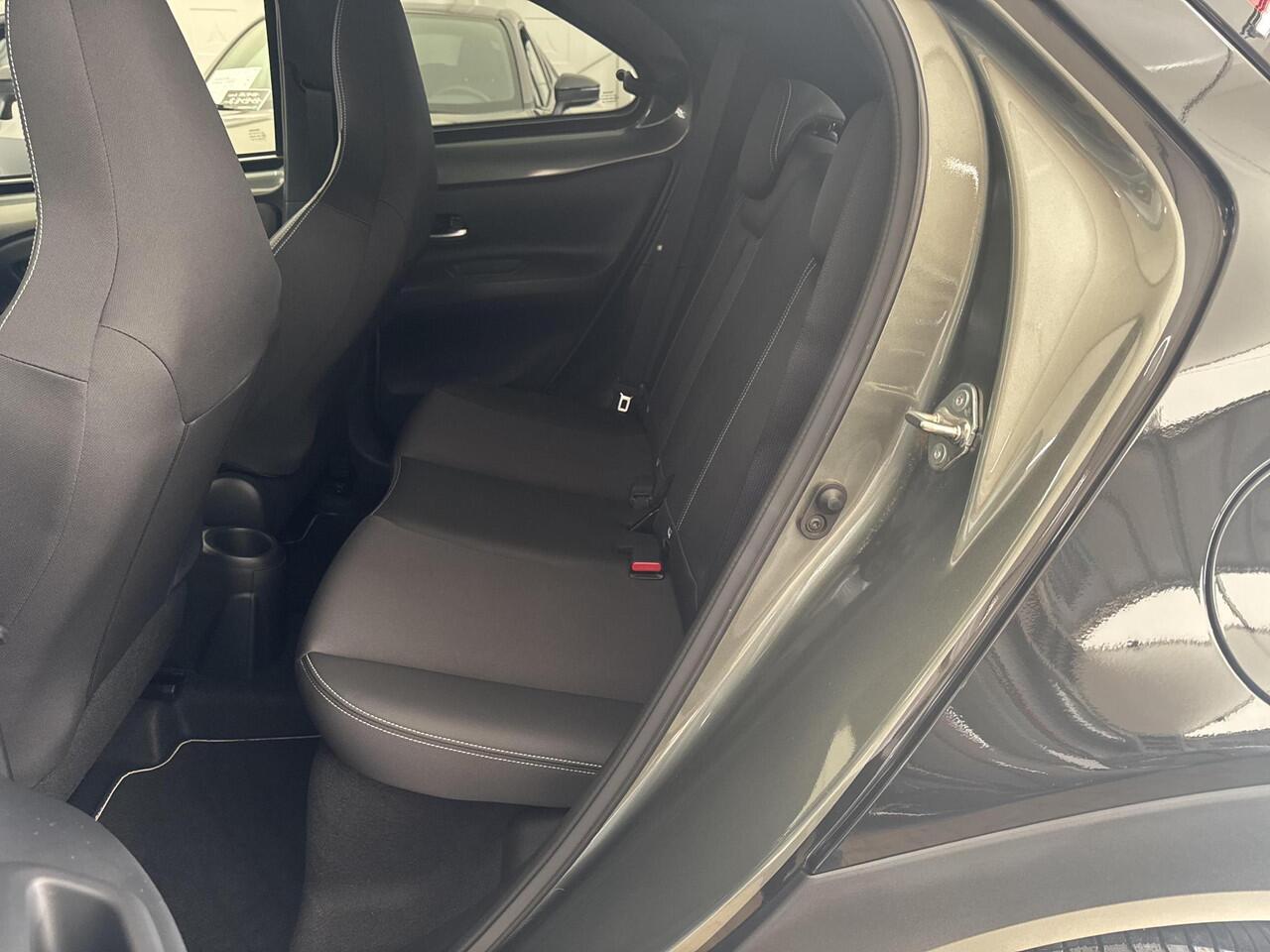 Toyota AYGO X 1.0 VVT-i MT Premium Cabriodak | 06-10141018 Voor meer informatie