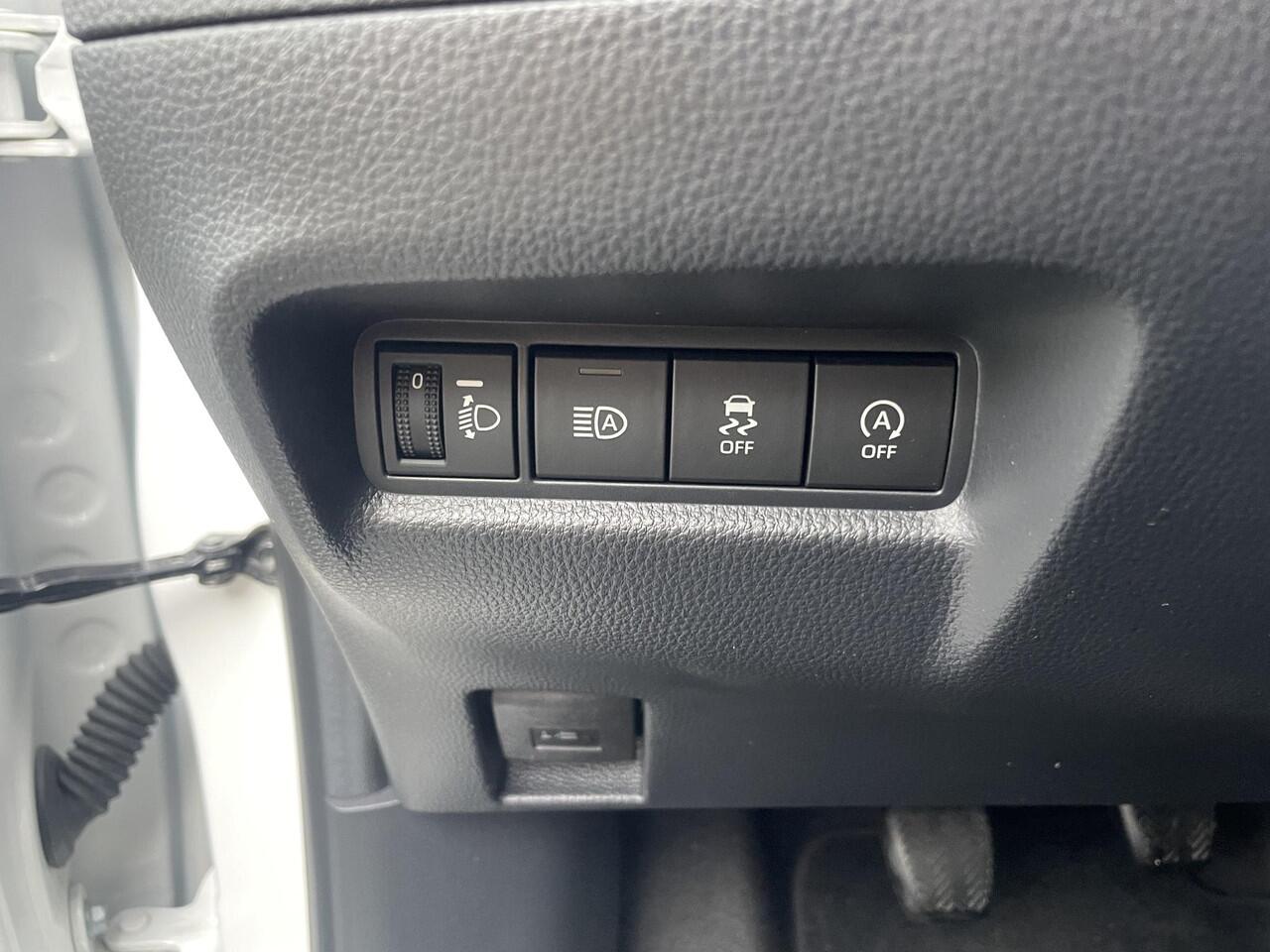 Toyota AYGO X 1.0 VVT-i MT Pulse |17.000 KM | Bitone wit/zwart | Org NL en 1e Eigenaar |